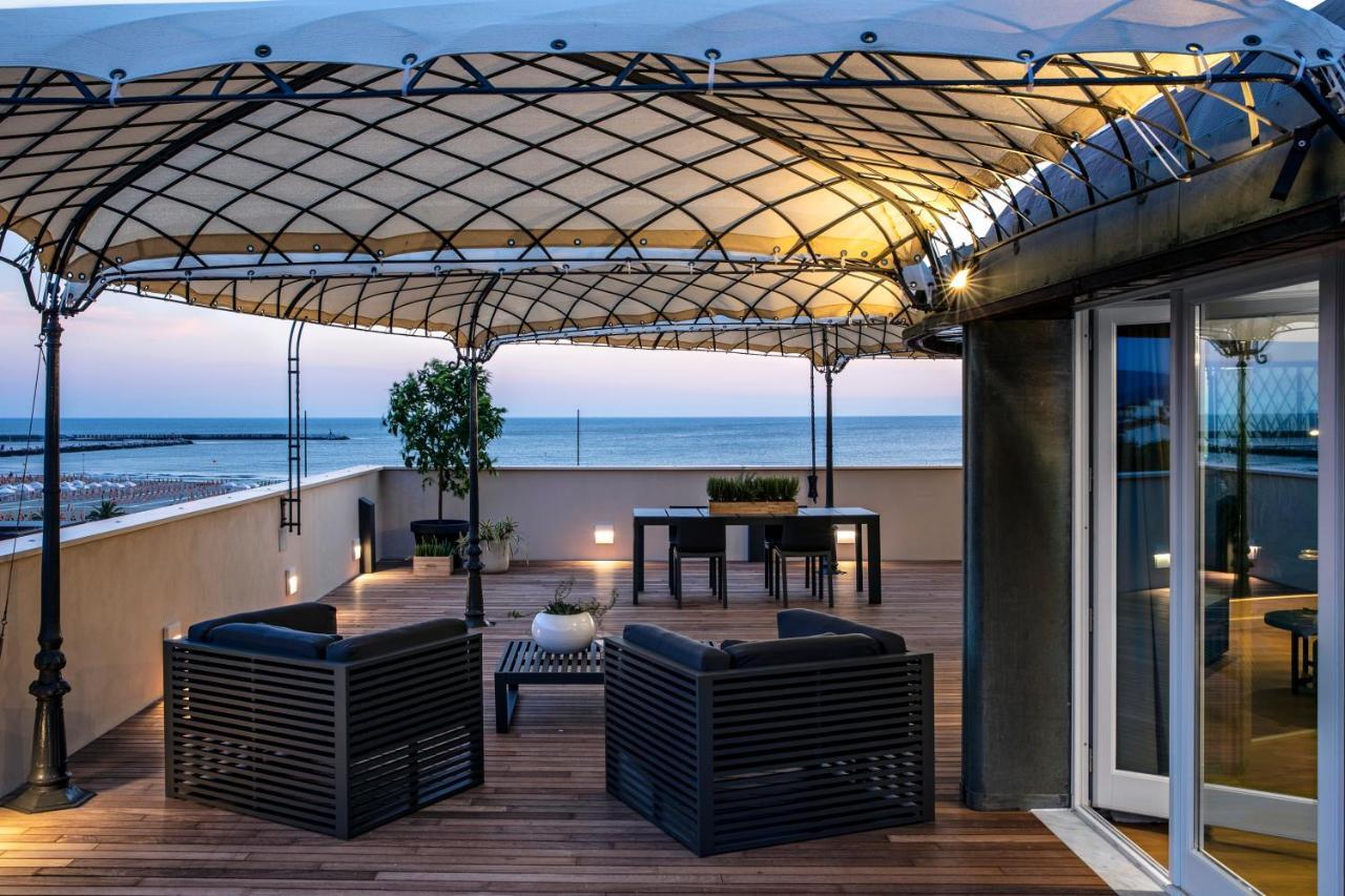 Hotel Plaza e de Russie - Relais&Châteaux Viareggio Esterno foto